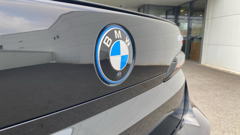 BMW 7 Series M760e xDrive 4dr Auto Saloon